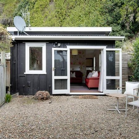Tiny Home Big Vibes In Central Napier Exteriör bild